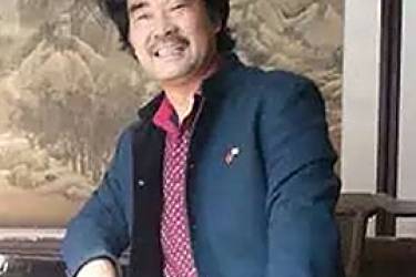 秦一峰